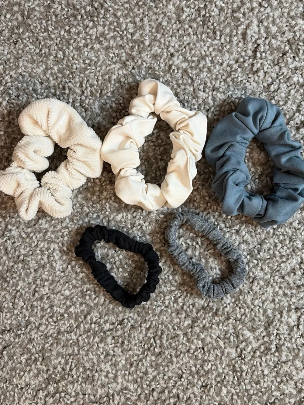 Girlfriend Collective Scrunchie Set